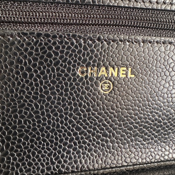 Chanel Black Quilted Leather Bag - Picture 10 of 15